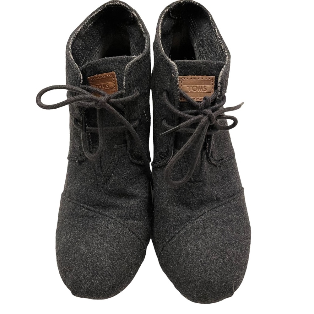 Toms Lace-up Gray Flannel Wedge Booties. Size 8.5 - Picture 3 of 9